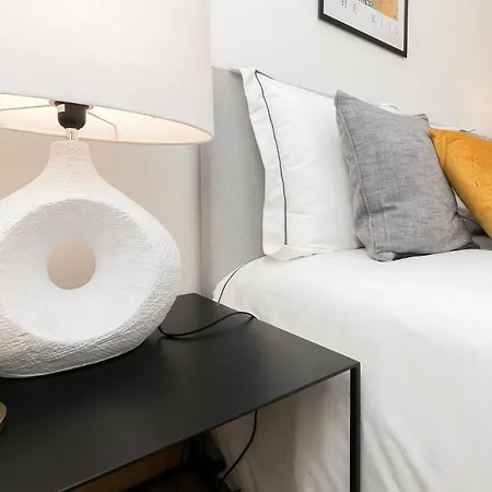 Premium Flat In Upscale Area, Balcony, Parking דירה *