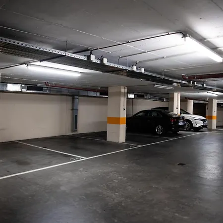 Premium Flat In Upscale Area, Balcony, Parking * Lisboa