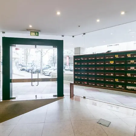 Premium Flat In Upscale Area, Balcony, Parking Lisbon