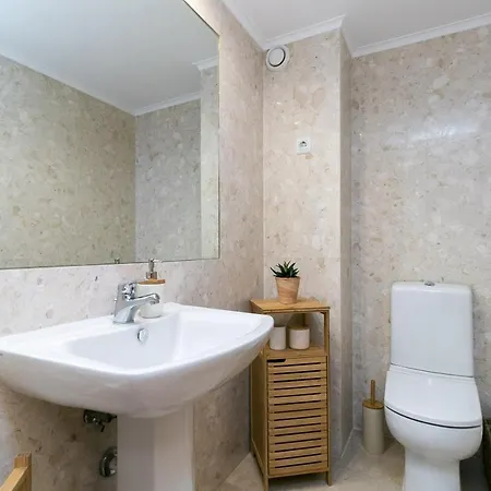 Apartment Premium Flat In Upscale Area, Balcony, Parking *