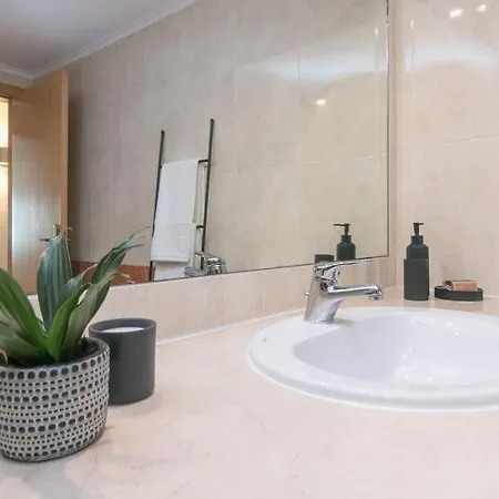 Apartamento Premium Flat In Upscale Area, Balcony, Parking *