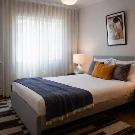 Apartment Premium Flat In Upscale Area, Balcony, Parking *