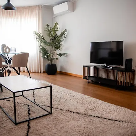 Premium Flat In Upscale Area, Balcony, Parking Lissabon