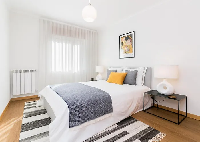 Premium Flat In Upscale Area, Balcony, Parking Apartment *