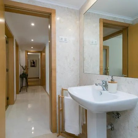 Premium Flat In Upscale Area, Balcony, Parking Apartman *