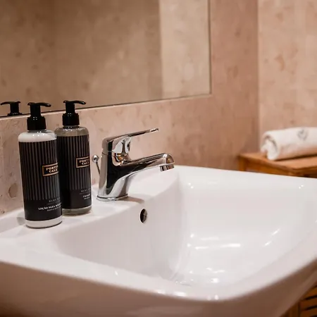 Premium Flat In Upscale Area, Balcony, Parking * Lisboa
