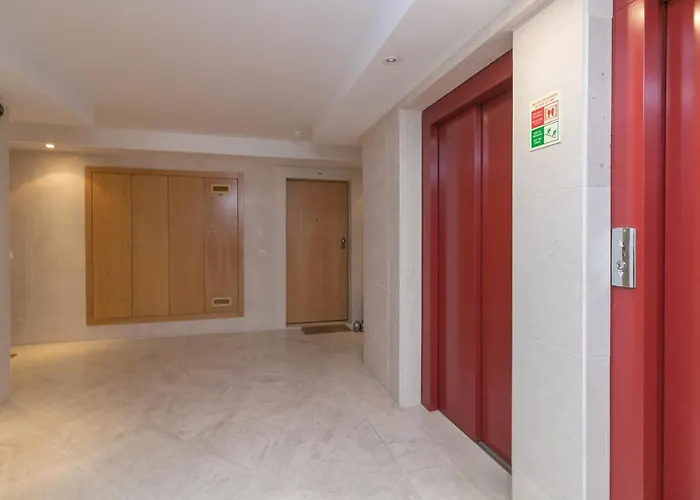 Διαμέρισμα Premium Flat In Upscale Area, Balcony, Parking